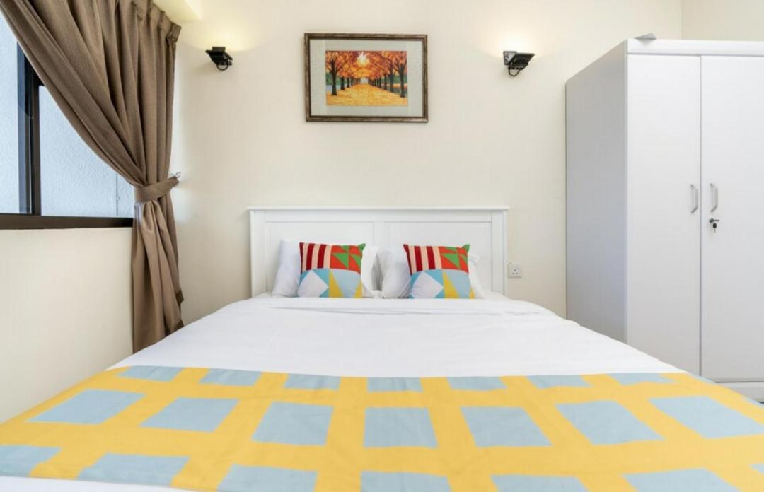Executives Pantai Seaview Batu Ferringhi 2704 - 2 Bedrooms エクステリア 写真